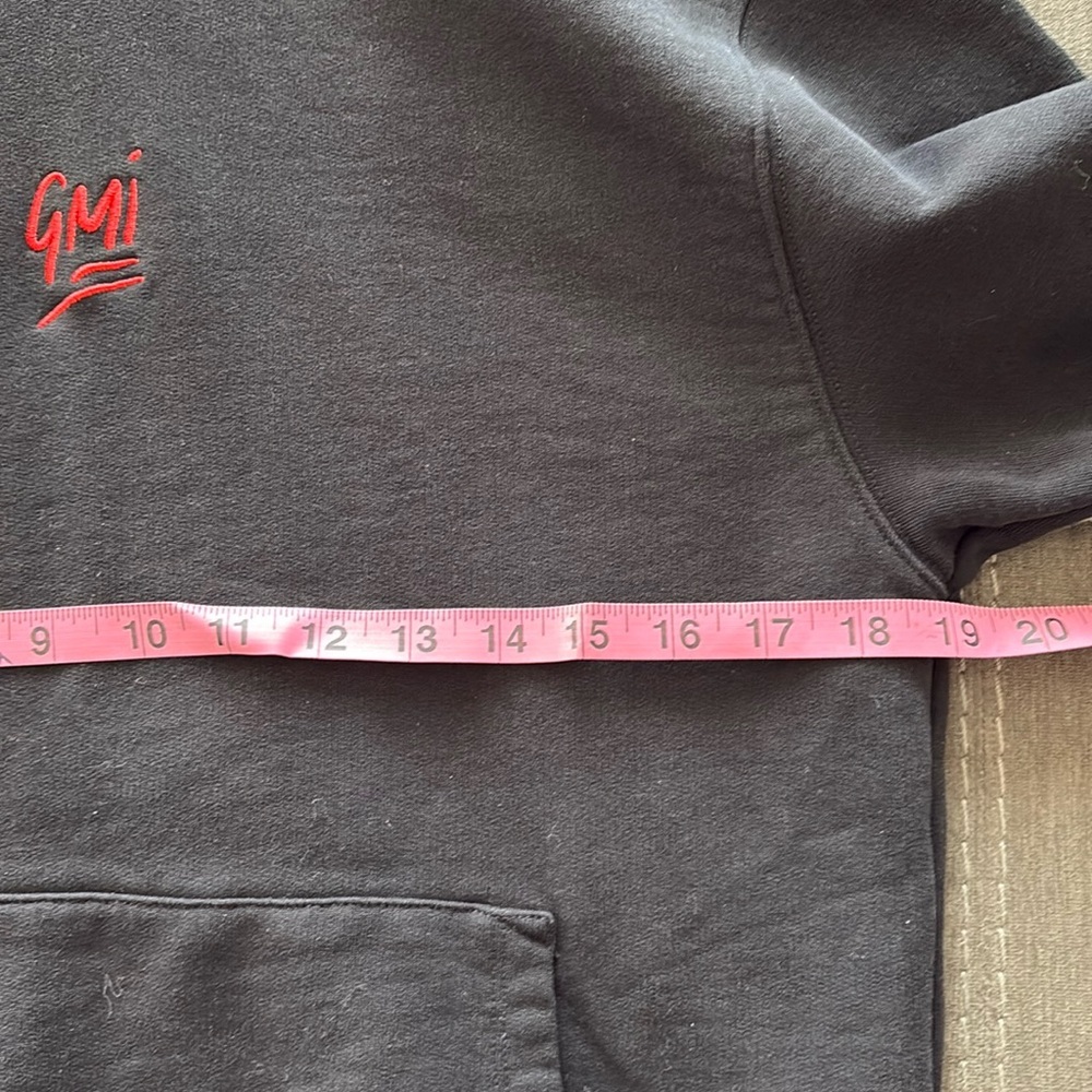 Black GMI man’s IYK hoodie. S - Picture 4 of 8